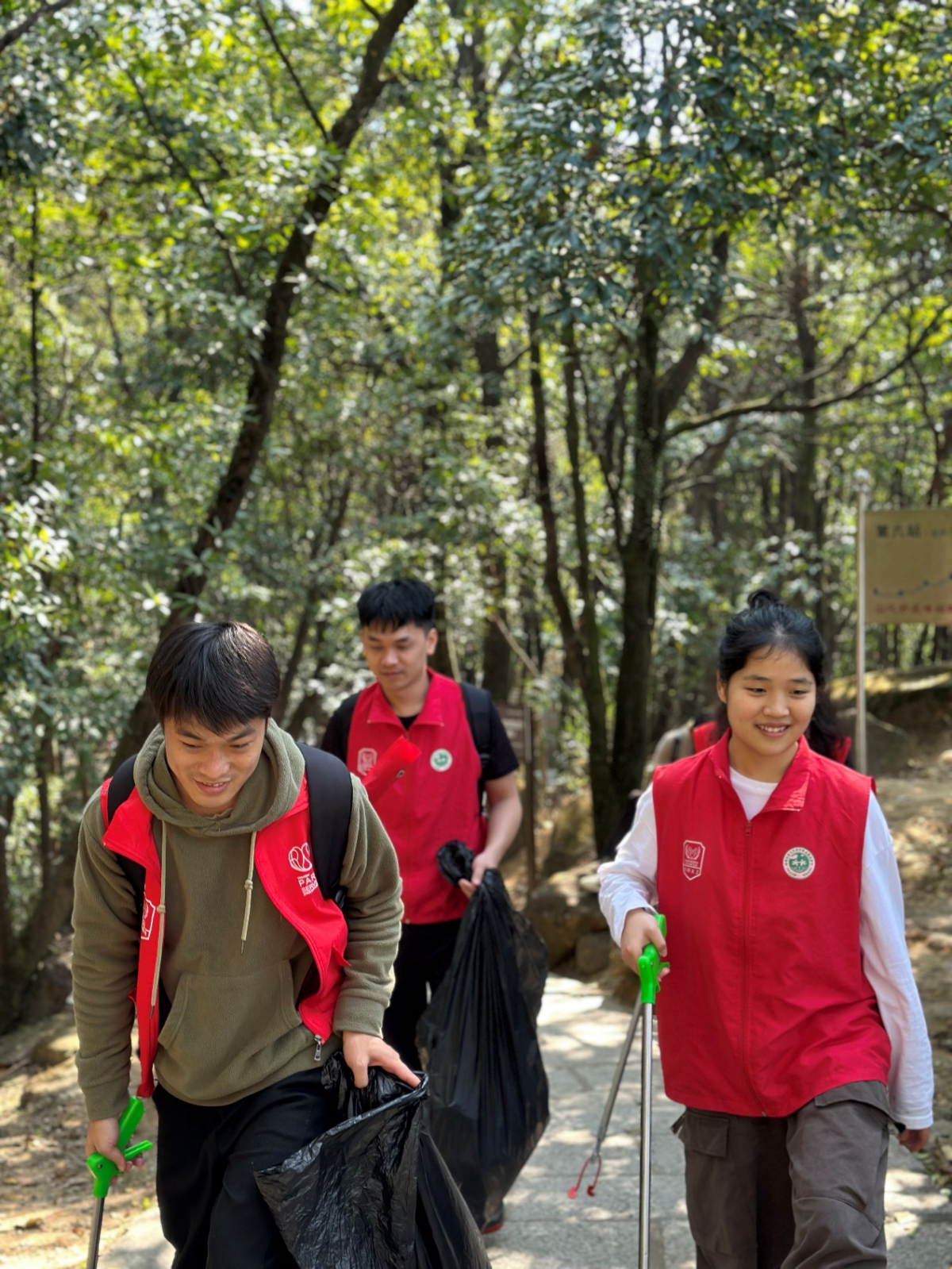 守护绿水青山,久信达环保袋义工点亮阳台山(图3)